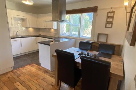 Dining Kitchen.JPG