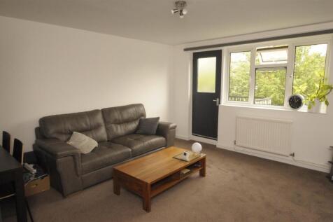 Lounge 1.JPG
