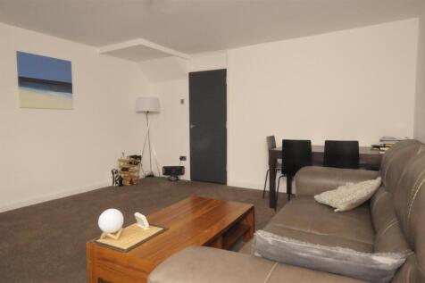 Lounge 2.JPG