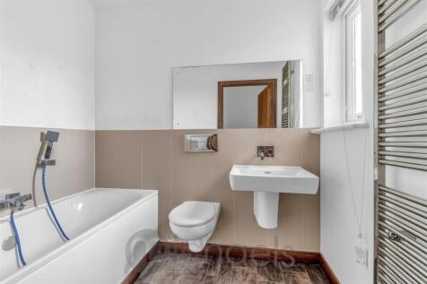 Bathroom.jpg