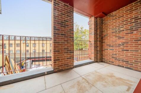 1363362-10-68e4da...