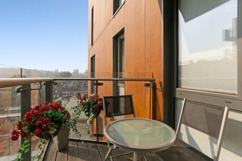 Bellville House f...