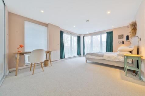 1381242-15-691465...