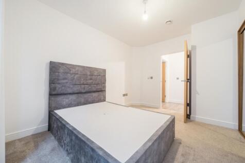 1383801-4-691deee...