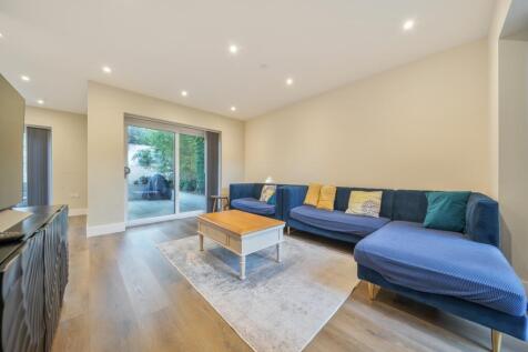 1385899-18-69272e...