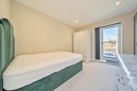 1385899-15-69272e...