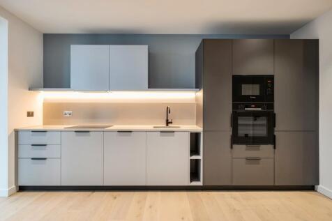 1386502-17-692d9b...