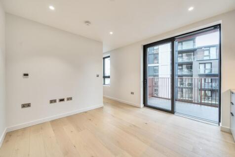 1386502-15-692d9b...