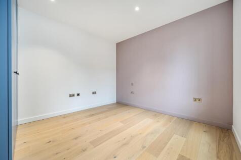 1386502-23-692d9c...