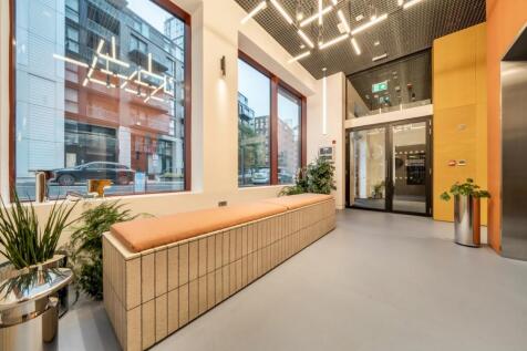 1386502-7-692d908...