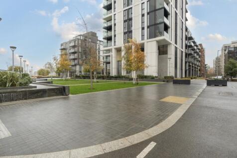 1386502-3-692d906...