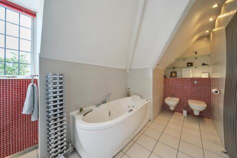 1302692-4-6839d58...