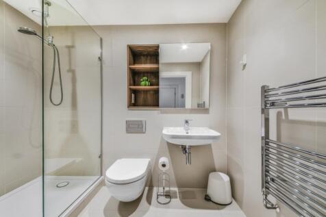 Main bathroom