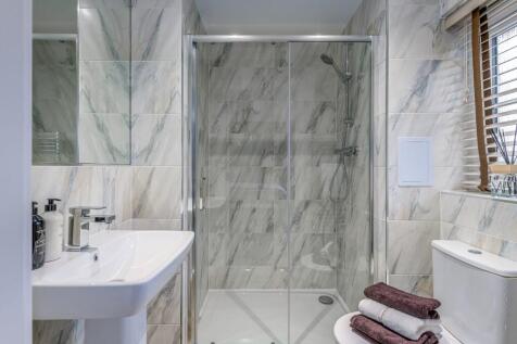 En suite in 4 bedroom Balloch house type