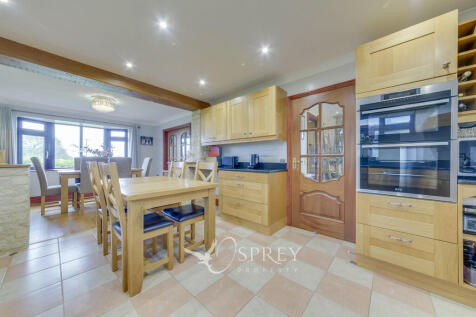Dining / Kitchen