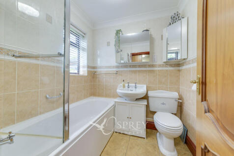 En-Suite to Bedro...