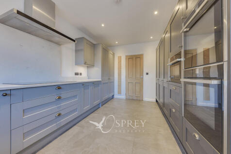 Kitchen/Breakfast...