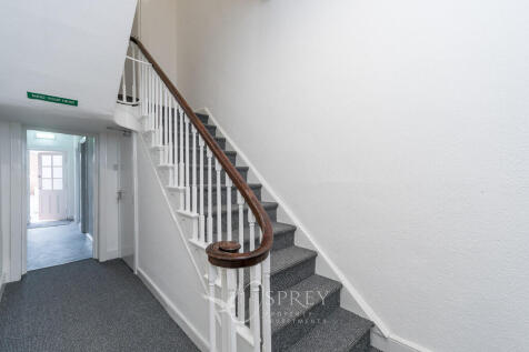 55BevRdHall_01