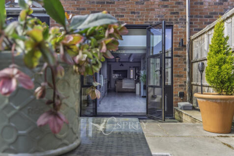 View to Kitchen/D...