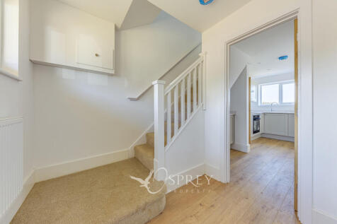 Entrance / View t...