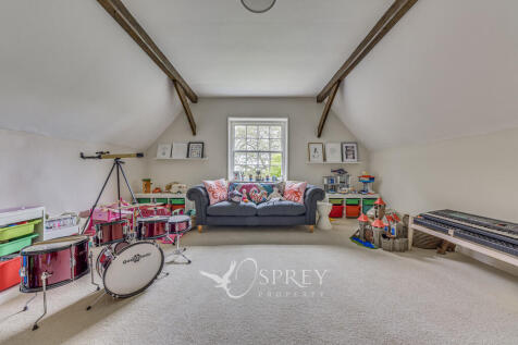 Playroom / Bedroo...