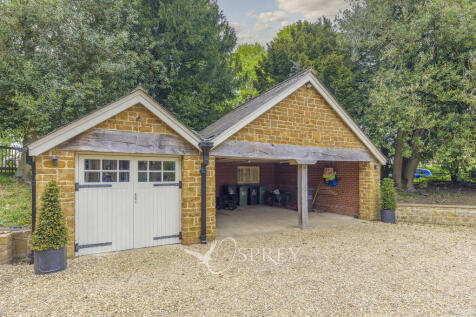 Carport and Stora...