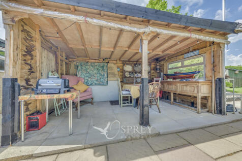 Outdoor Kitchen
