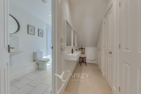 En-Suite / Dressi...