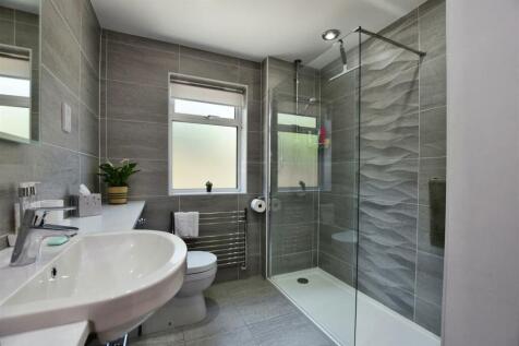 En-suite w/c
