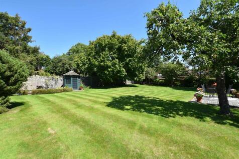 Rear Garden ii.jpg
