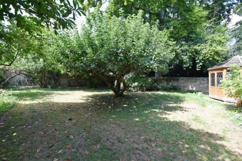 Hidden Garden i.jpg