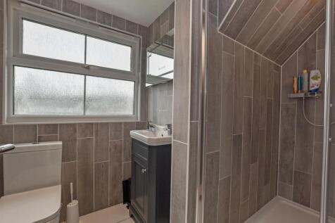 Shower Room.JPG
