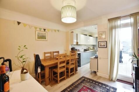 Dining Area.jpg