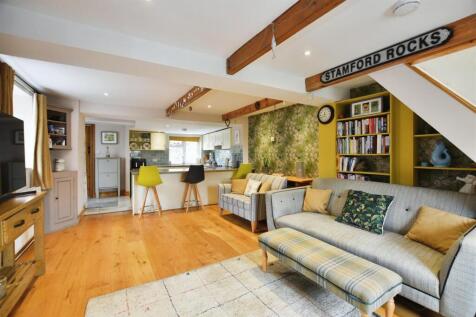 Open Plan Kitchen Living Space