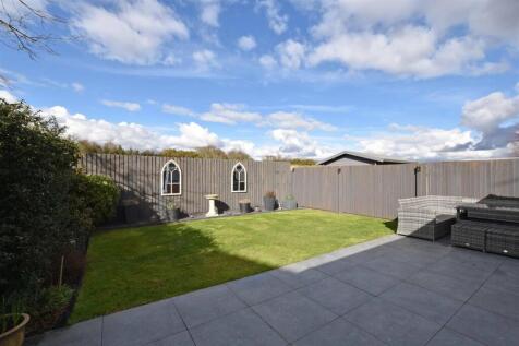 Rear Garden i.jpg
