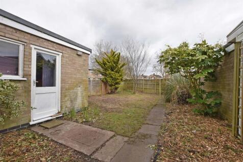 Rear Garden ii.jpg