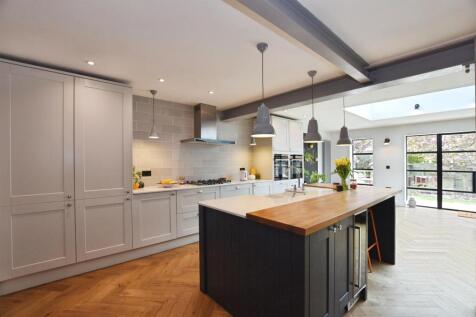 Open Plan Kitchen DinerLiving Space