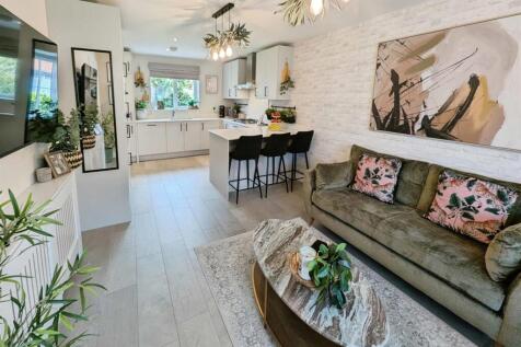 Kitchen Family Room