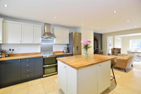 Kitchen Family Room