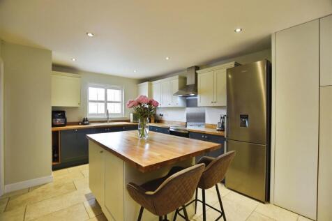 Kitchen Family Room