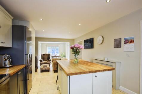 Kitchen Family Room