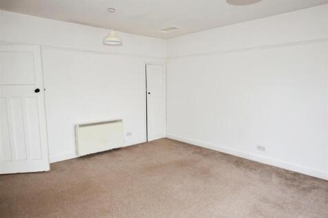 Lounge/Bedroom 2