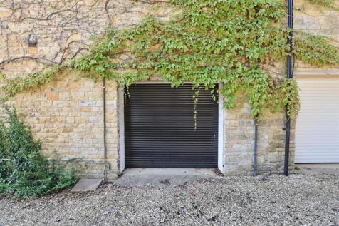 Garage.jpg