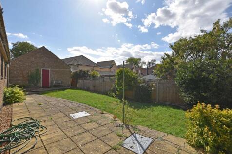 Rear Garden i.jpg