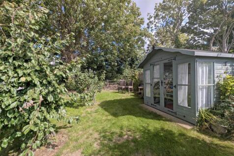 Rear Garden i.jpg