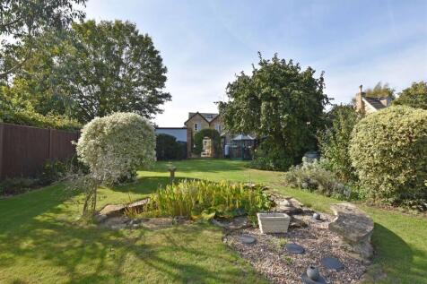 Rear Garden i.jpg