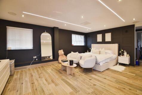 Bedroom 3/Reception Room