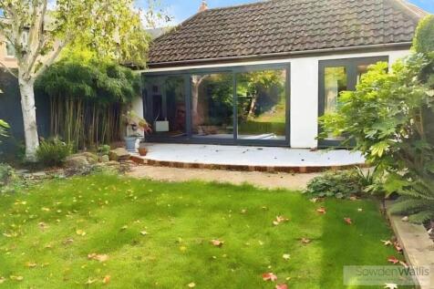 f347e35c-Rear 20Aspect.jpg