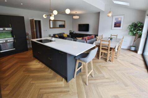 Open Kitchen/Family Room