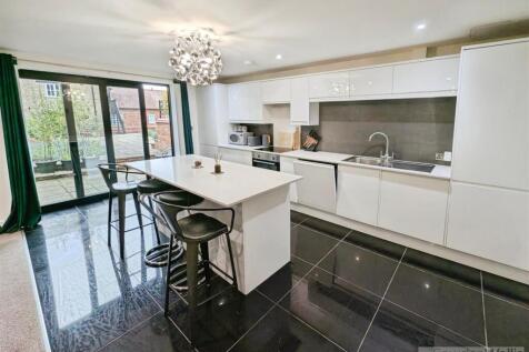 Open Plan Kitchen Living Area